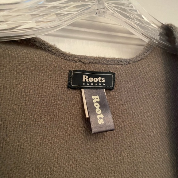 ROOTS SHALL SWEATER - Picture 3 of 3